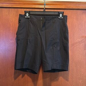 Women’s light weight cargo shorts